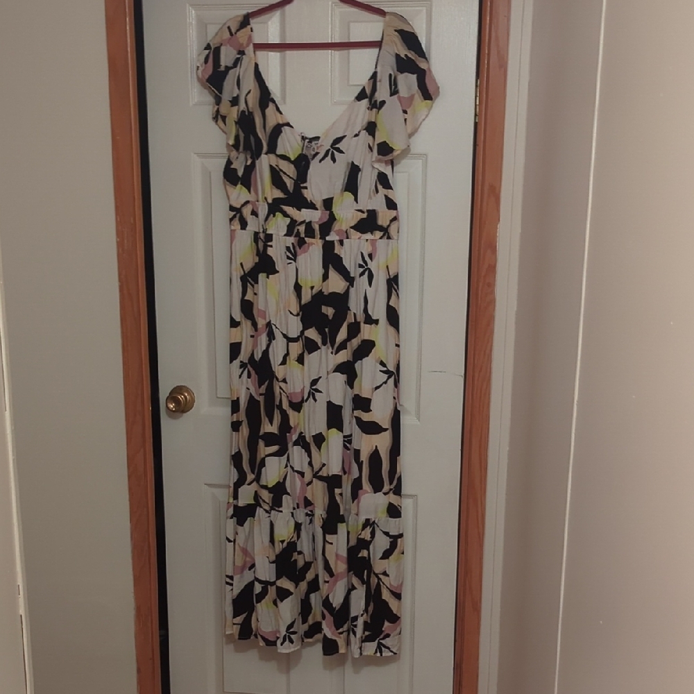 Nine West Black and Pink Maxi Dress